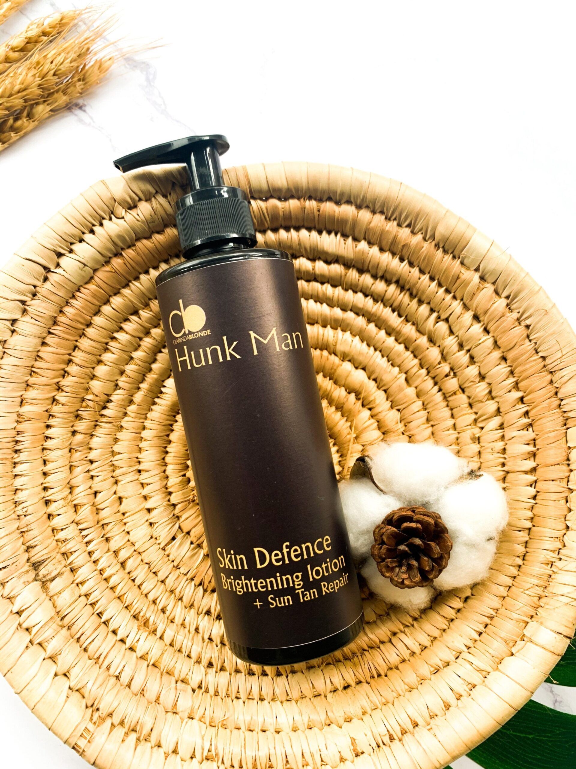 HUNK MAN SKIN DEFENCE BRIGHTENING LOTION 250ML